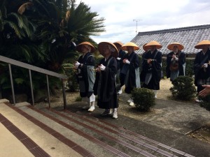 念仏行脚　寒行托鉢８