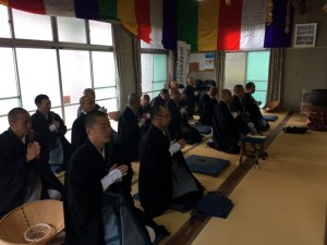 念仏行脚　寒行托鉢３